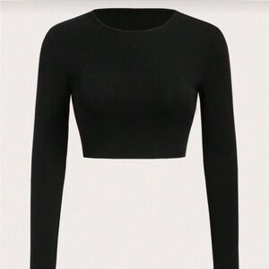 Black Long Sleeve Crop Top